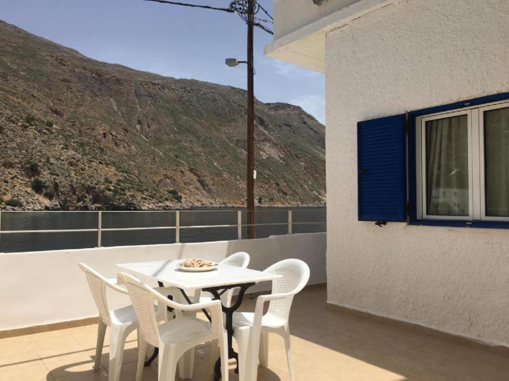 Bed and Breakfast Sifis Лутрон Экстерьер фото