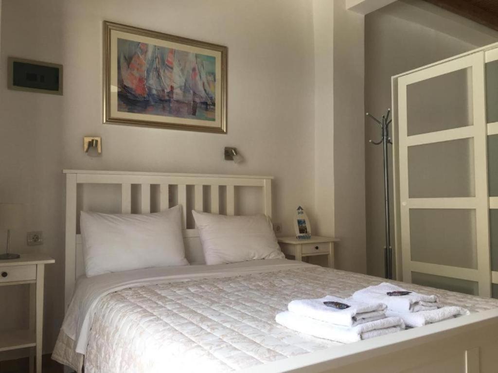 Bed and Breakfast Sifis Лутрон Экстерьер фото